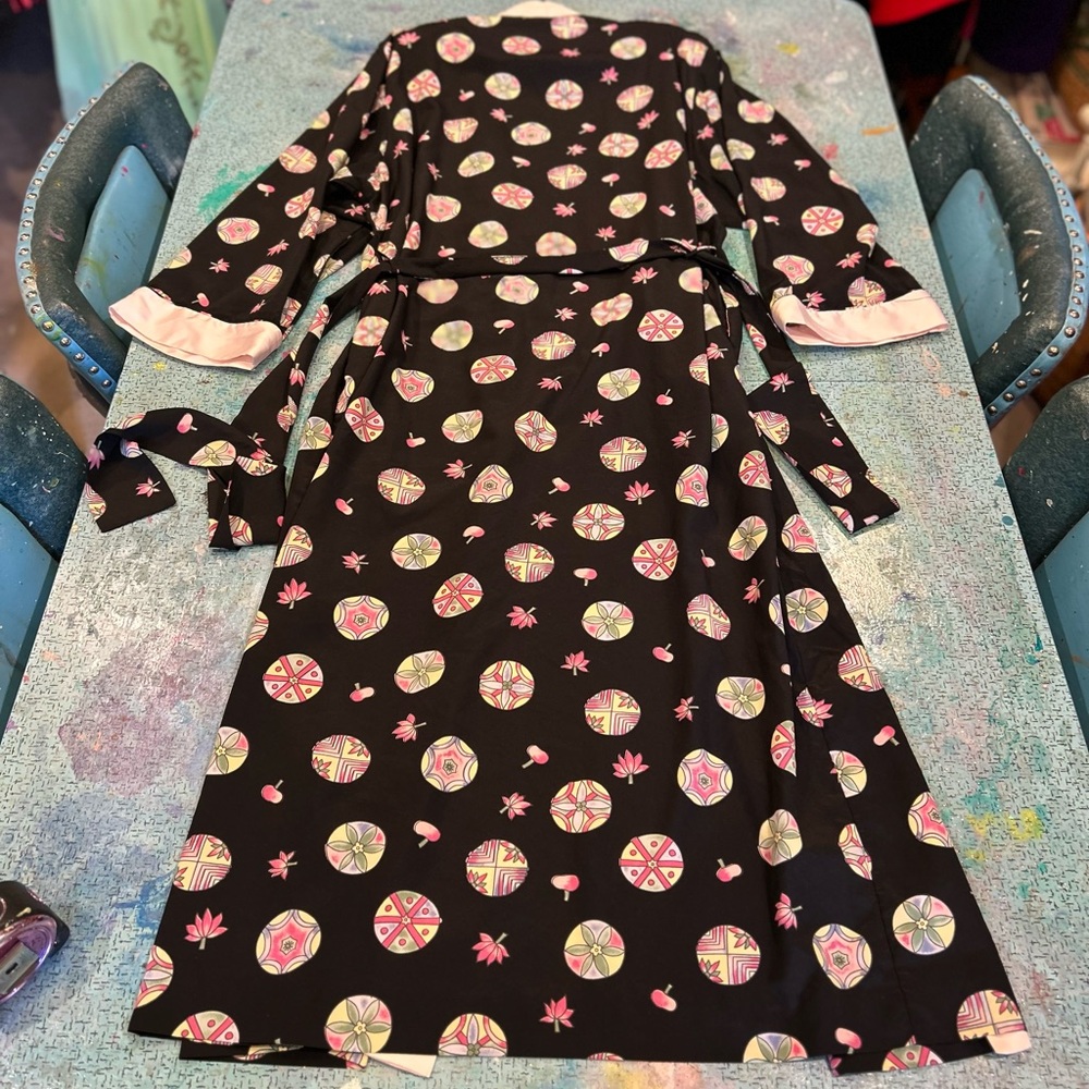 Pastel & Black Robe - Picture 9 of 11